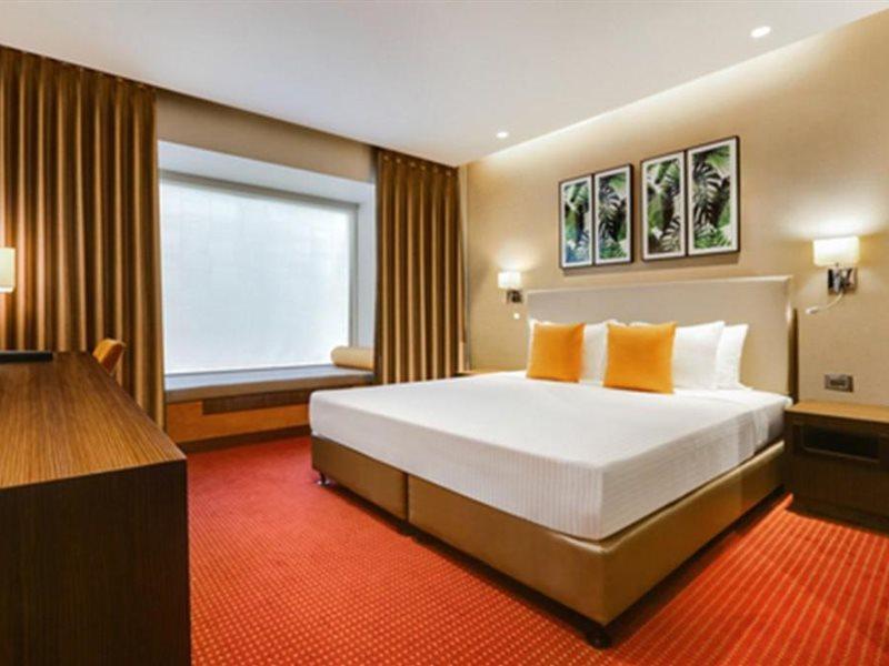 Lemon Tree Hotel Viman Nagar Pune Extérieur photo