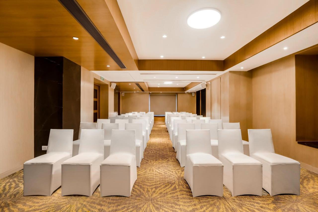 Lemon Tree Hotel Viman Nagar Pune Extérieur photo